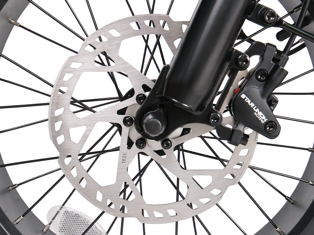 The Breeze Pro 2.0 features F/R 180mm hydraulic disc brakes